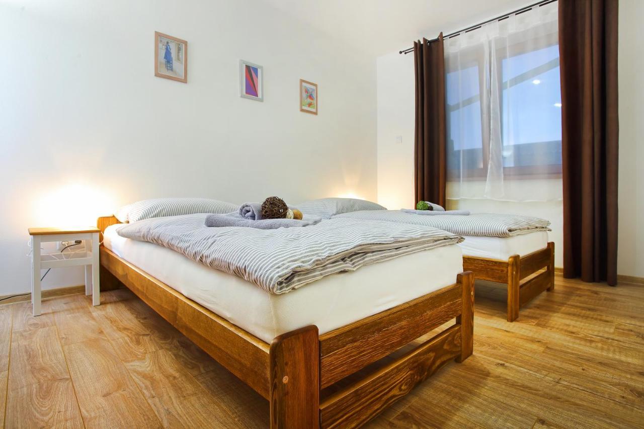 Ferienwohnung Kamilli Bešeňová Exterior foto